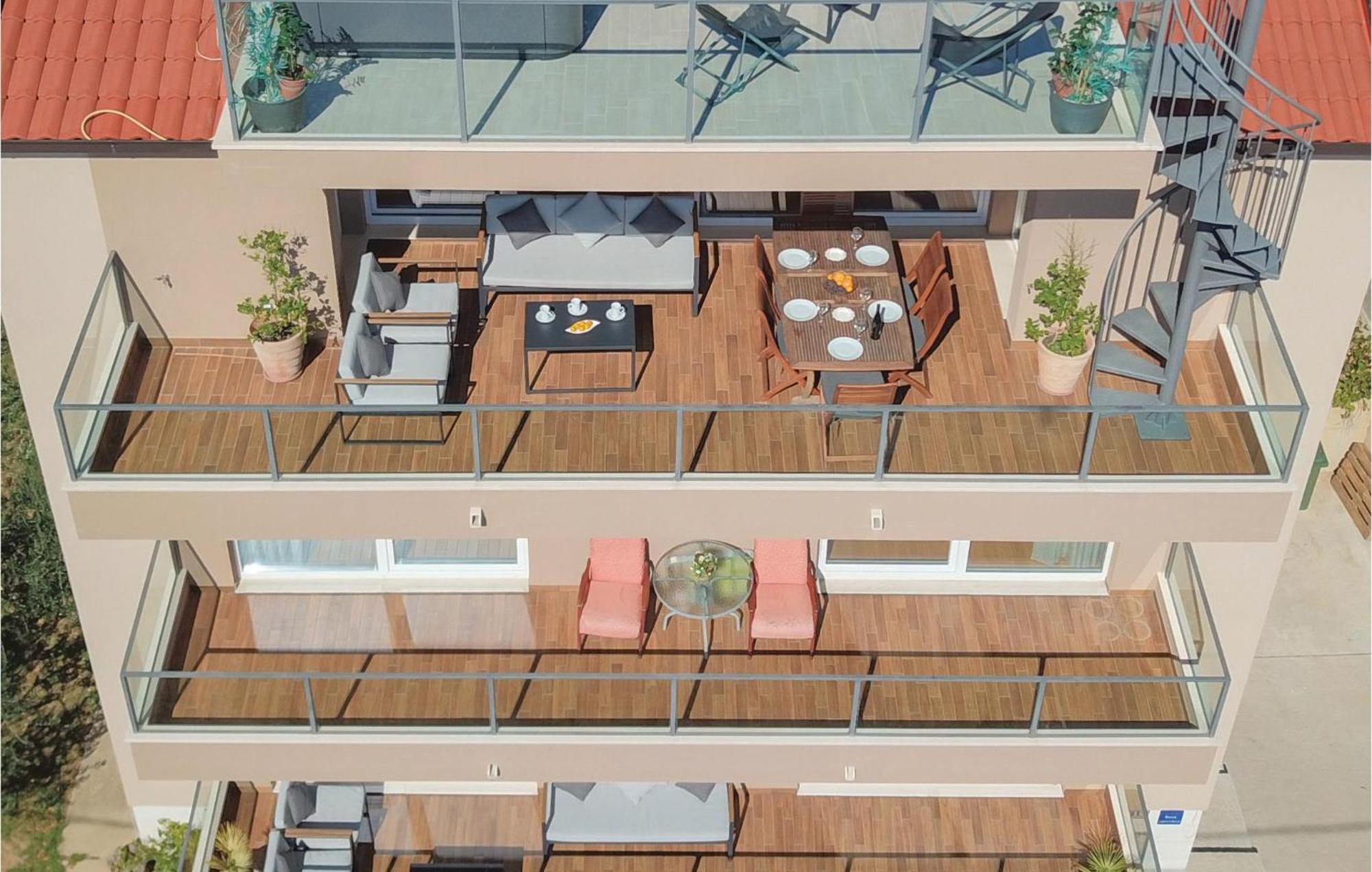1 Bedroom Stunning Apartment In Kastel Gomilica Kaštela Εξωτερικό φωτογραφία